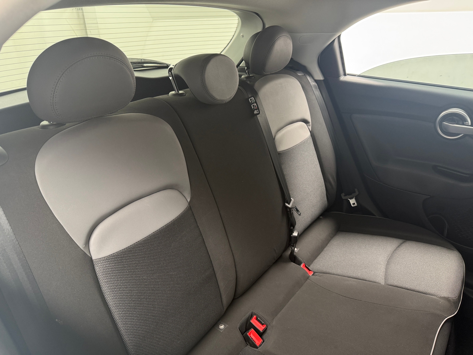 Thumbnail: 2016 Fiat 500X - 6