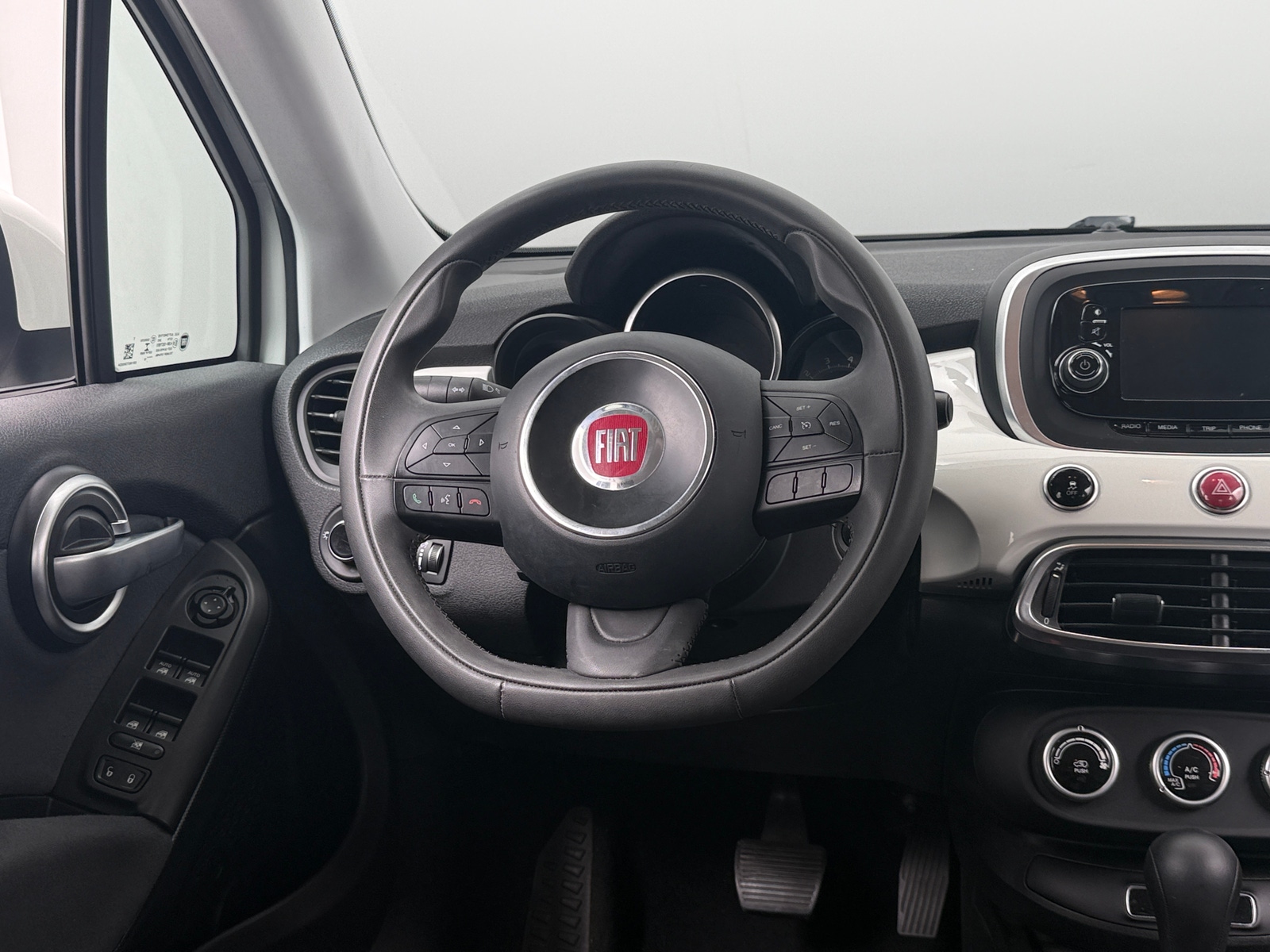 Thumbnail: 2016 Fiat 500X - 5