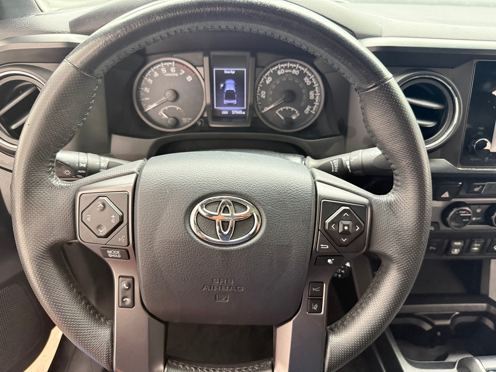 Thumbnail: 2018 Toyota Tacoma - 5