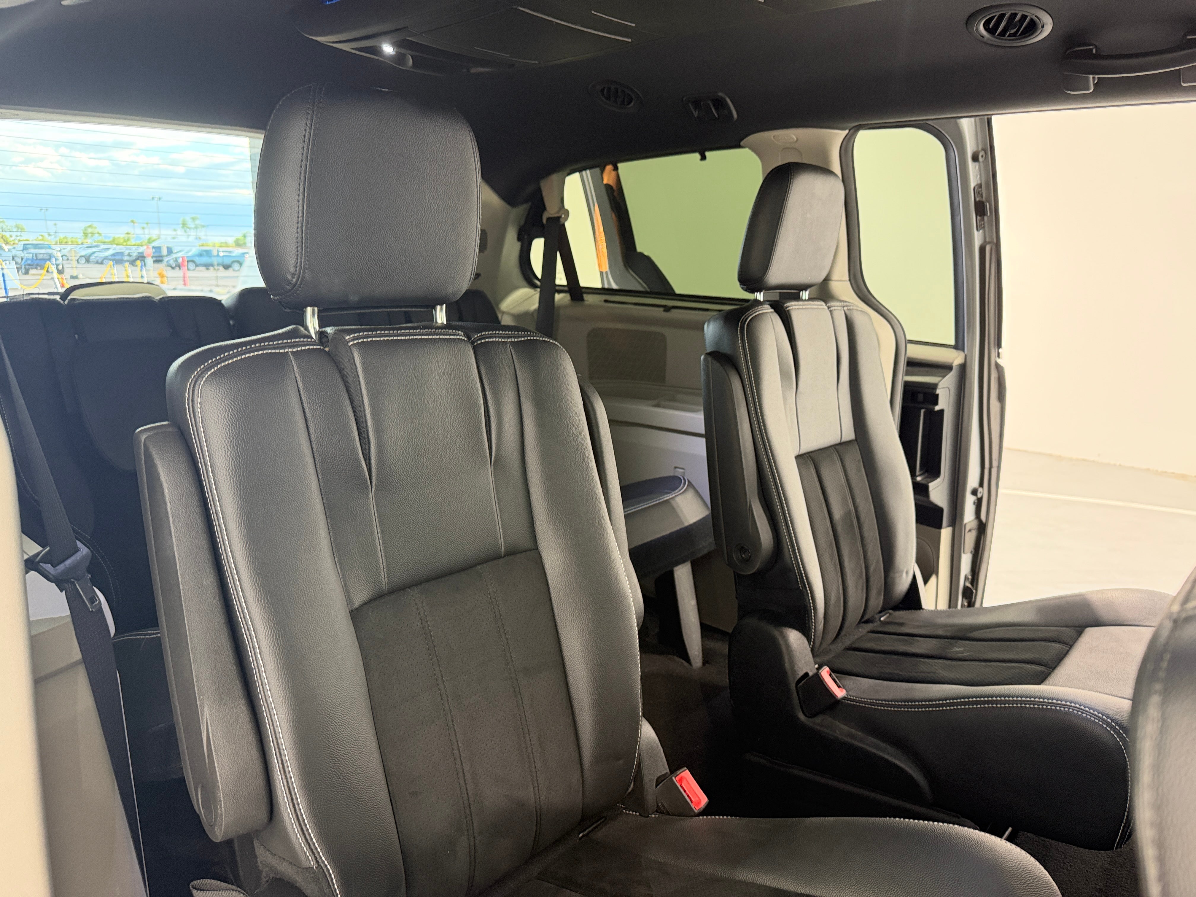 2016 Dodge Grand Caravan SXT Plus
