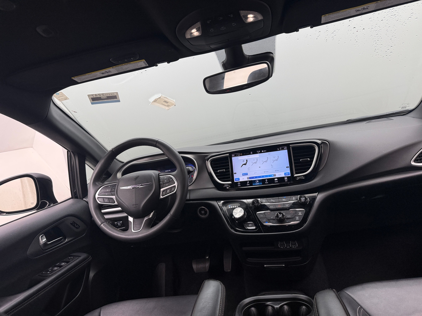 Thumbnail: 2025 Chrysler Pacifica - 2