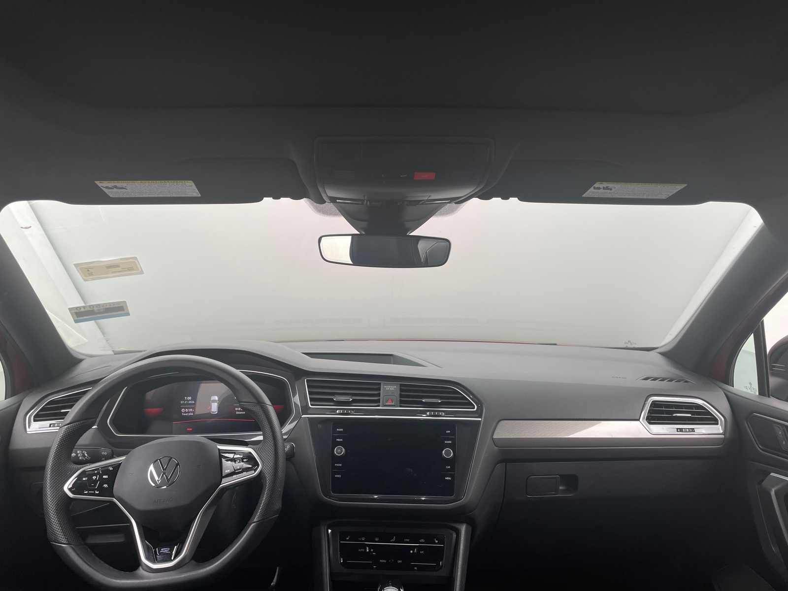 Thumbnail: 2024 Volkswagen Tiguan - 2