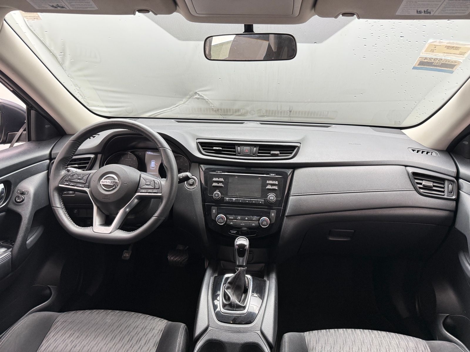 Thumbnail: 2017 Nissan Rogue - 3