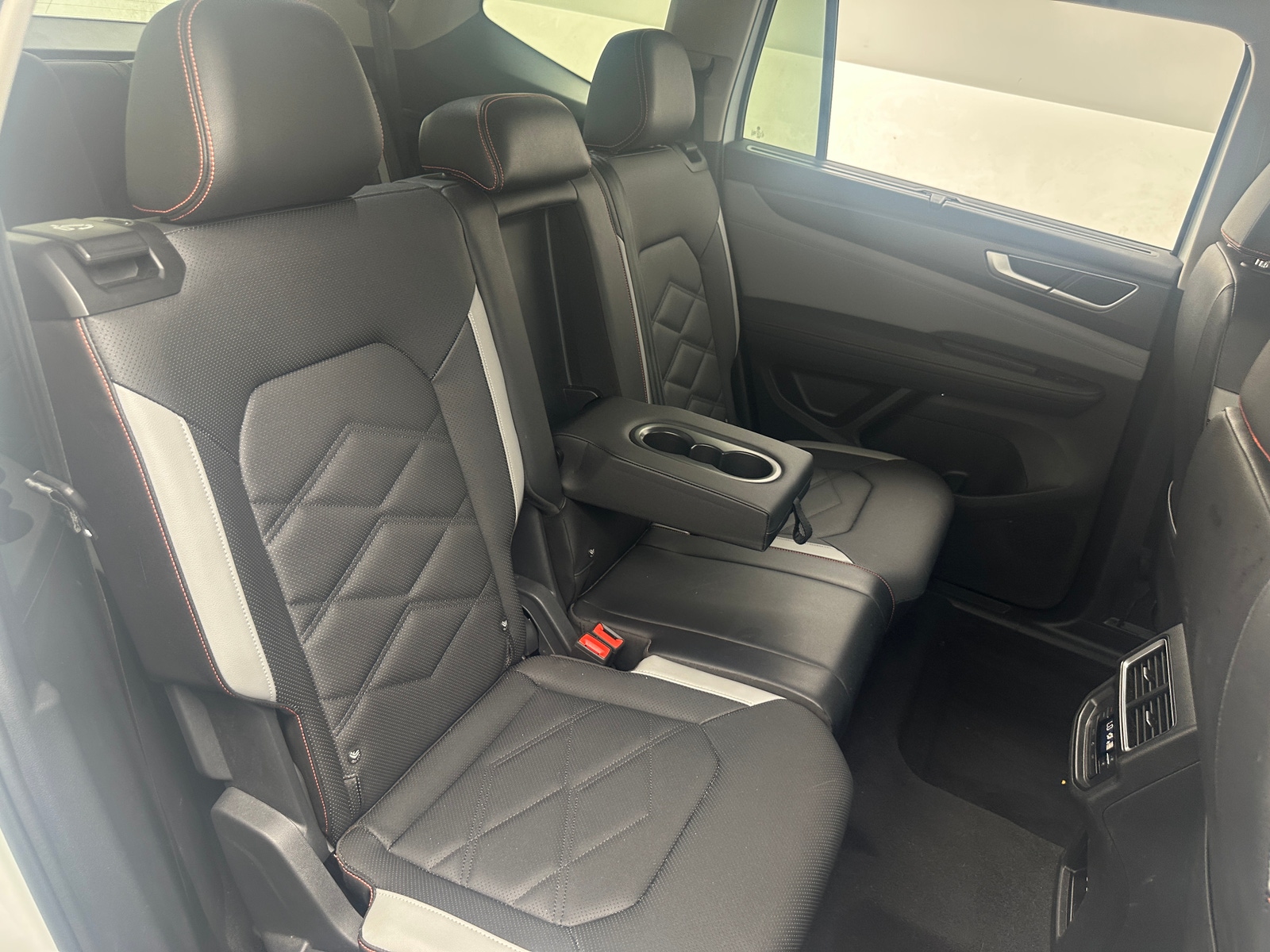 Thumbnail: 2025 Volkswagen Atlas - 5