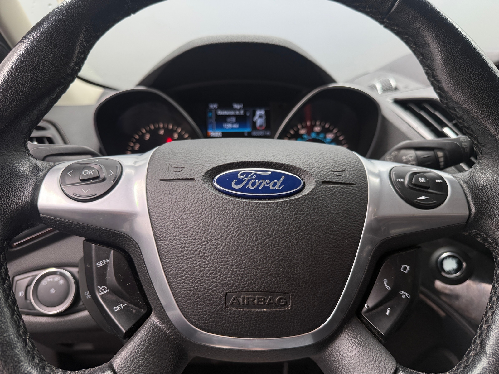 Thumbnail: 2014 Ford Escape - 4