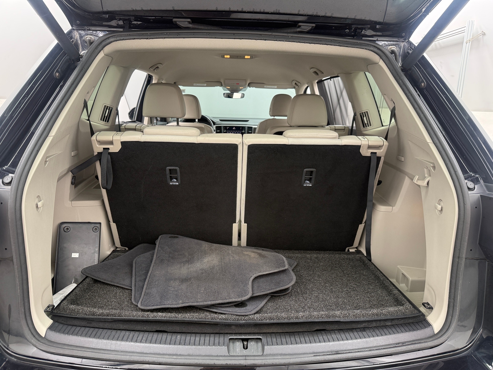 Thumbnail: 2019 Volkswagen Atlas - 6