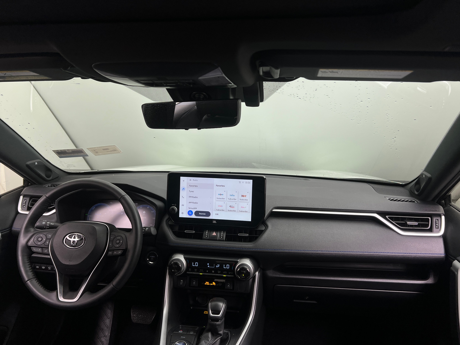 Thumbnail: 2025 Toyota RAV4 - 2