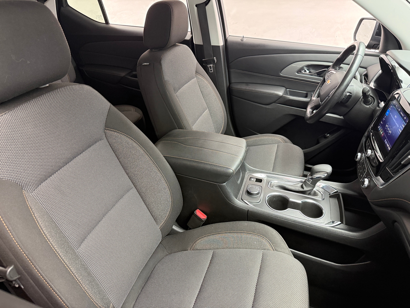 Thumbnail: 2021 Chevrolet Traverse - 2