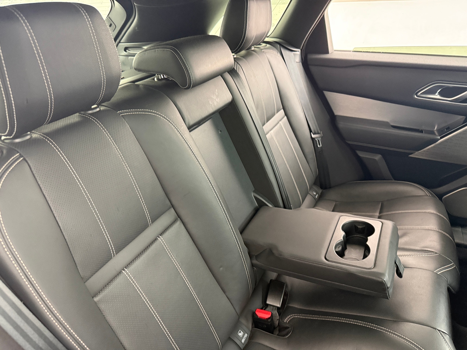 Thumbnail: 2021 Land Rover Range Rover Velar - 5