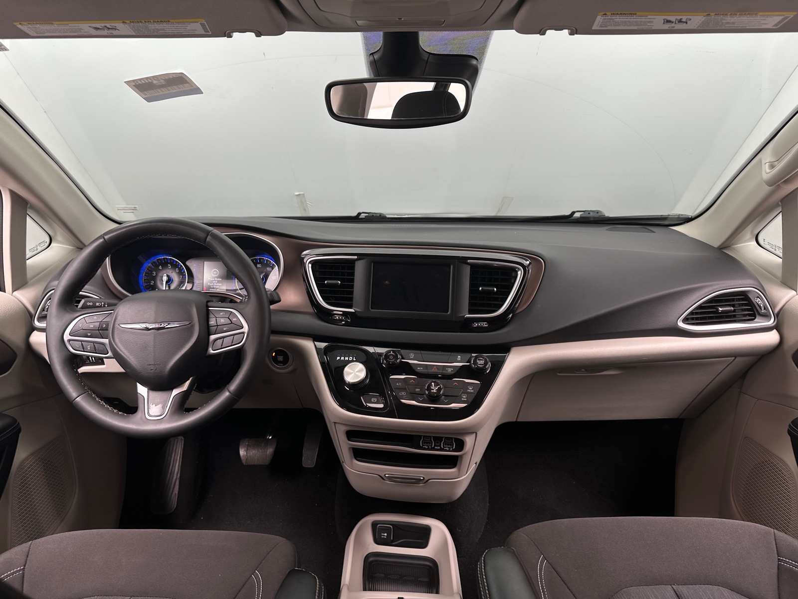 Thumbnail: 2024 Chrysler Voyager - 3