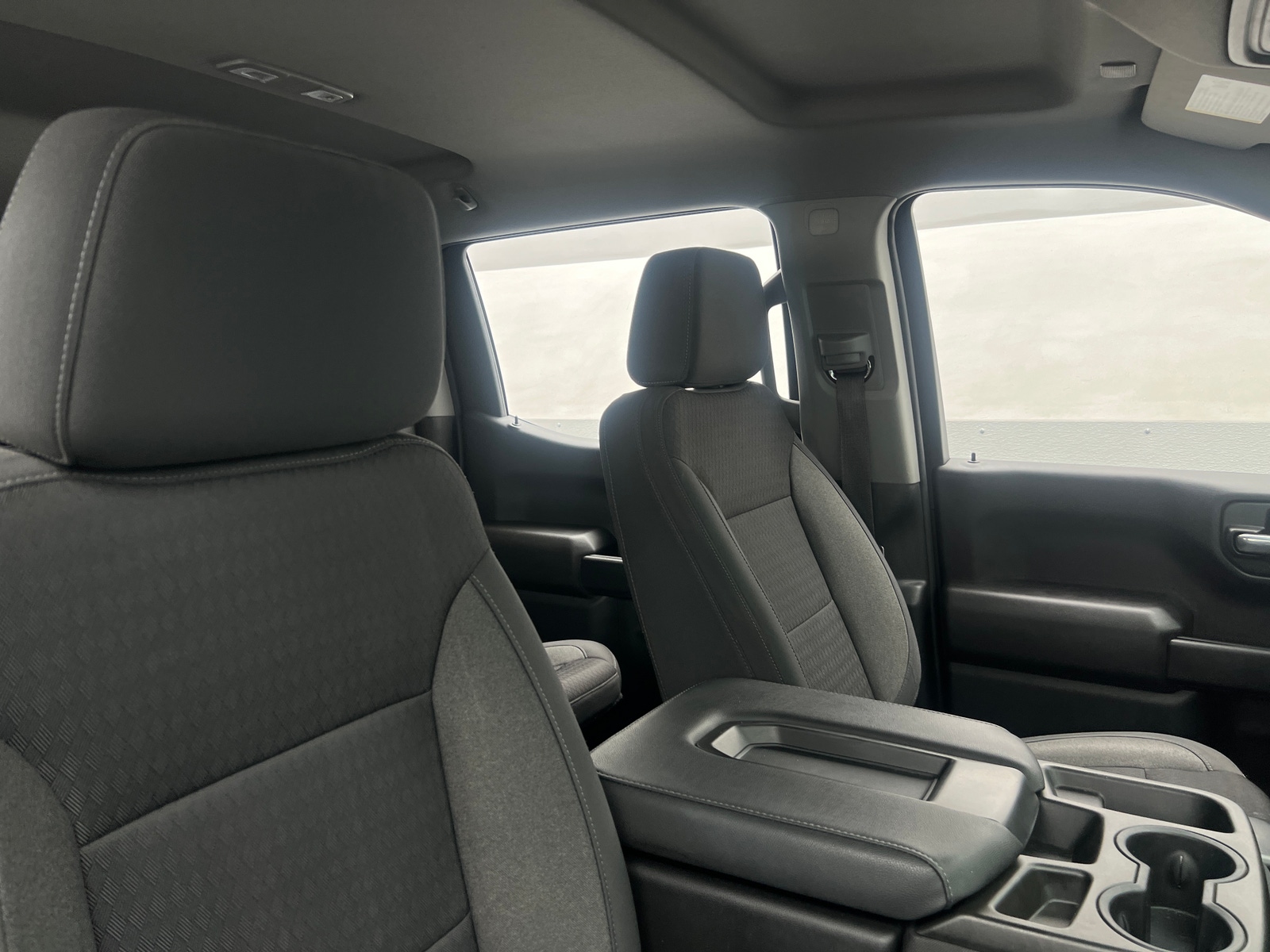 Thumbnail: 2022 Chevrolet Silverado 1500 - 2