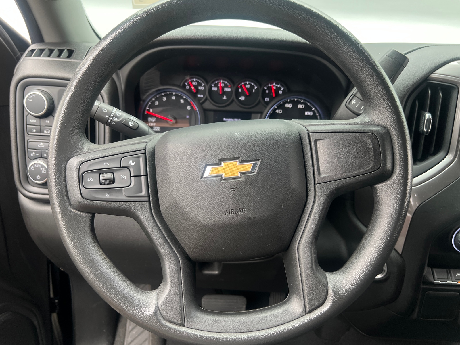 Thumbnail: 2022 Chevrolet Silverado 1500 - 5