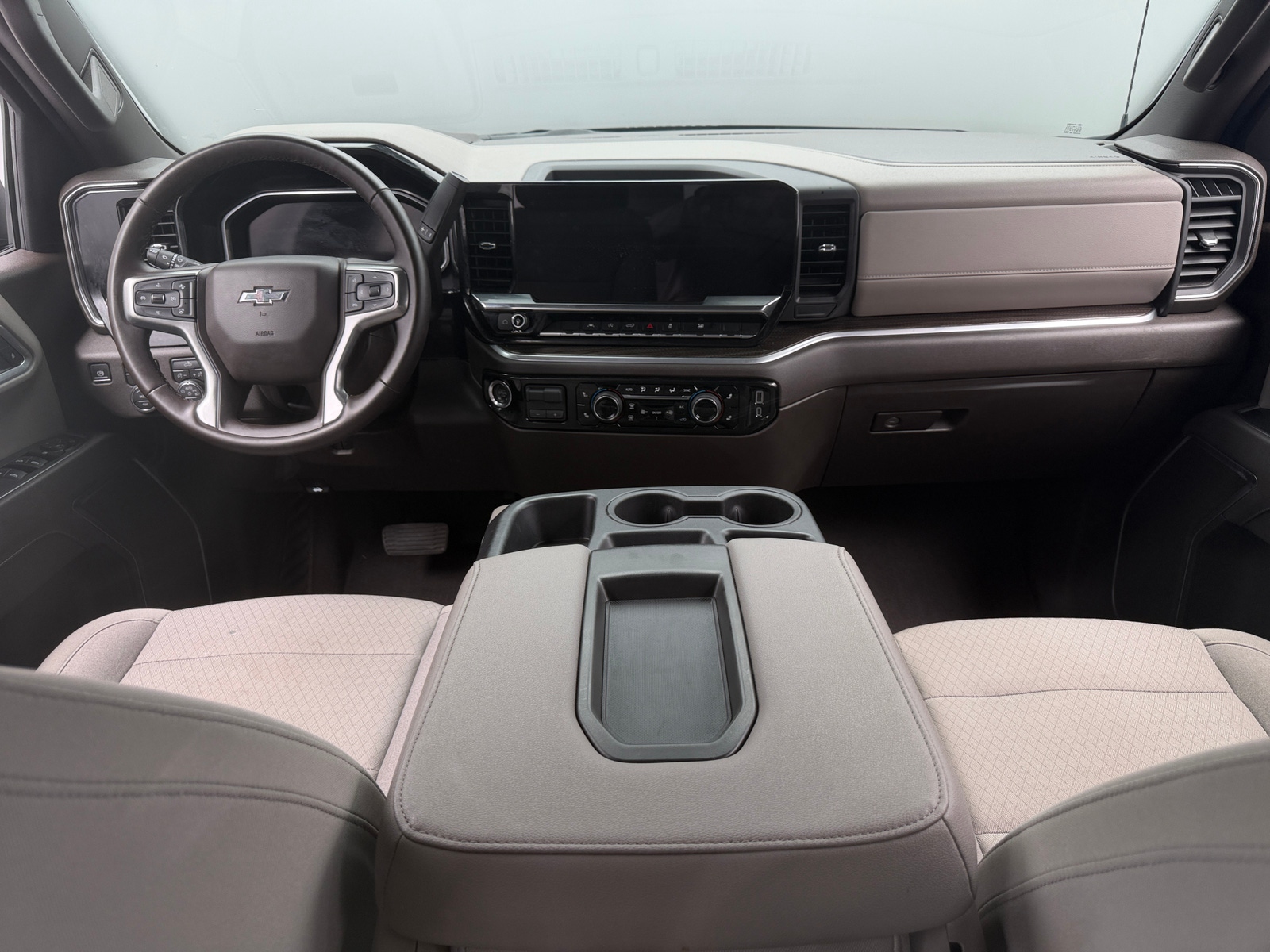Thumbnail: 2026 Chevrolet Silverado 1500 - 3