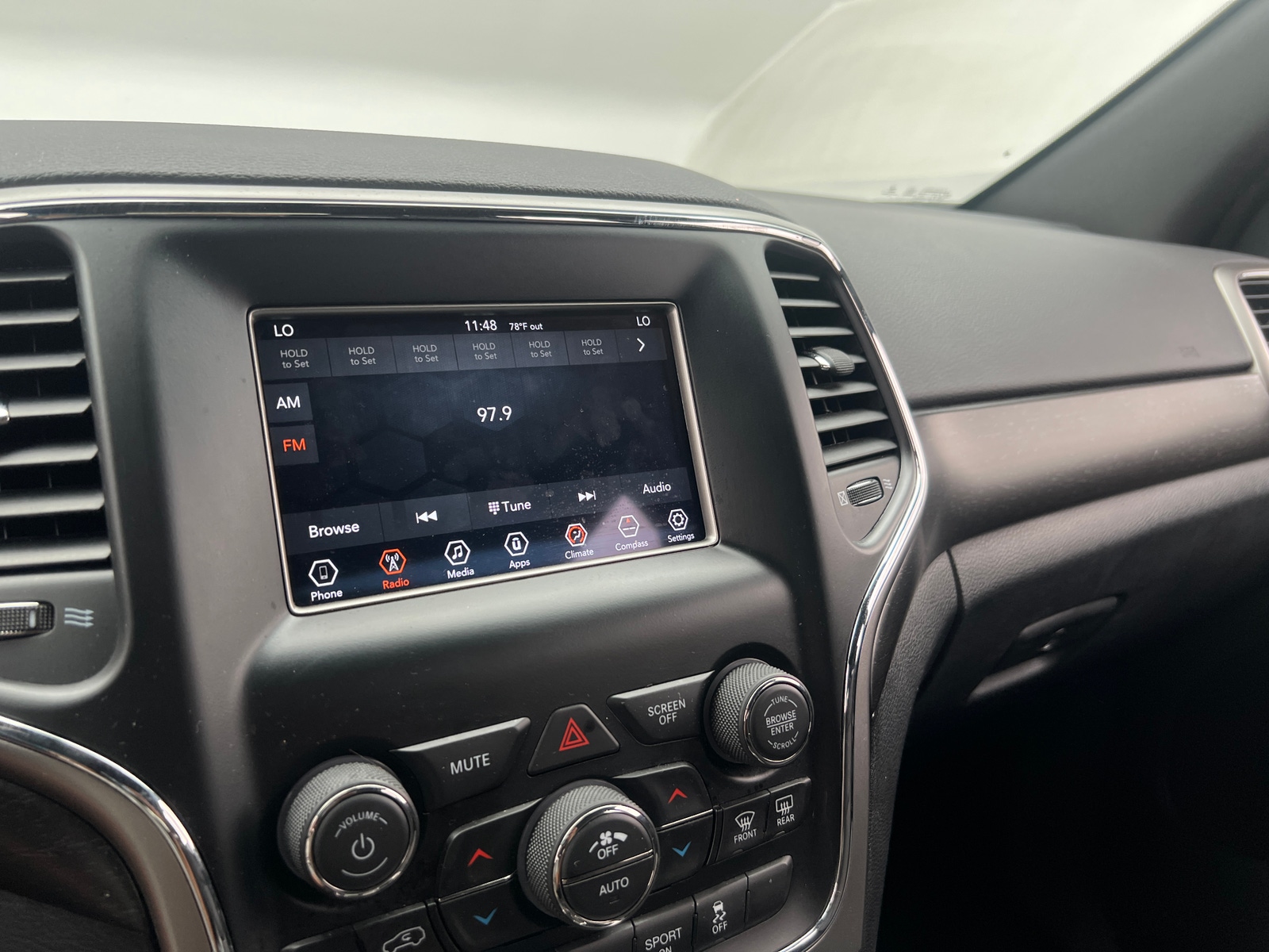 Thumbnail: 2018 Jeep Grand Cherokee - 4