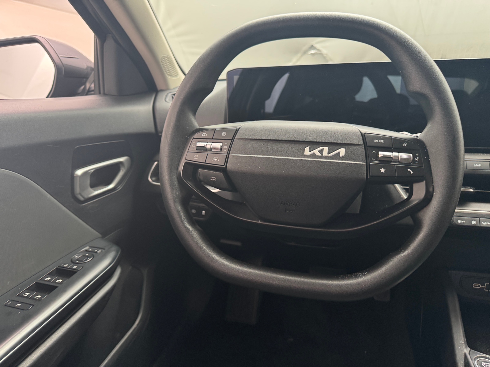 Thumbnail: 2025 Kia K4 - 5