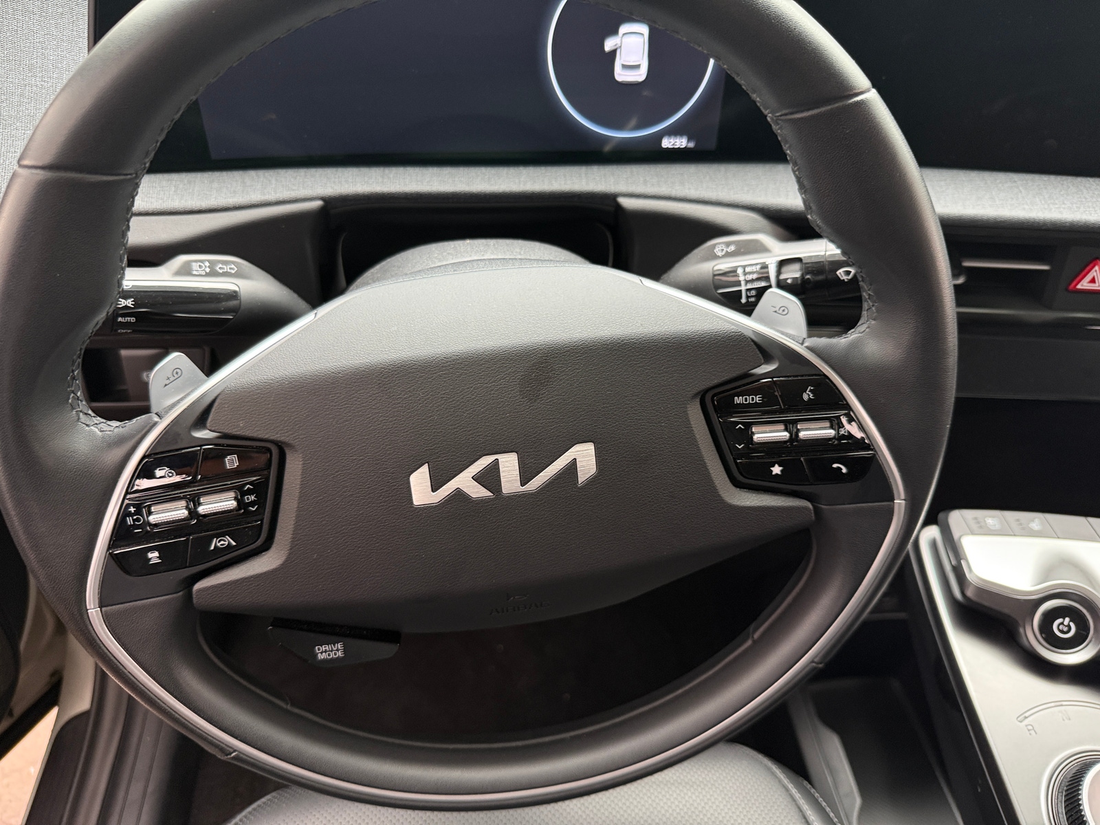 Thumbnail: 2023 Kia EV6 - 4