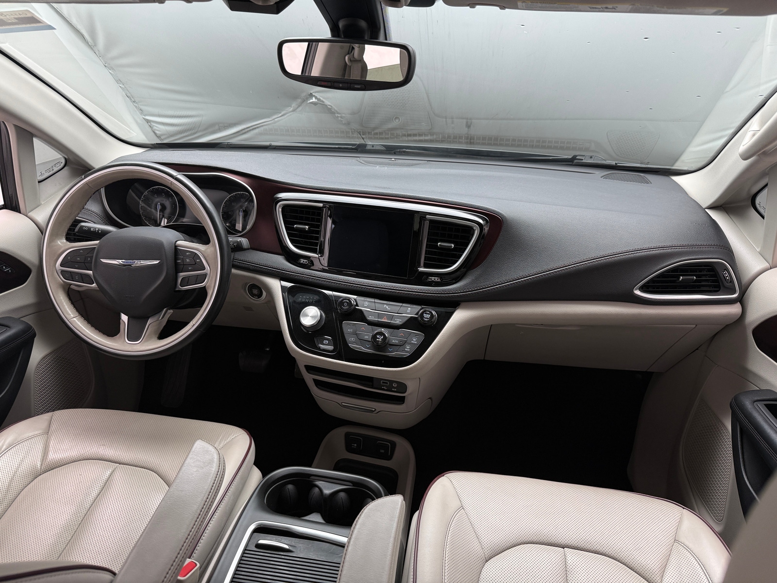 Thumbnail: 2019 Chrysler Pacifica - 2