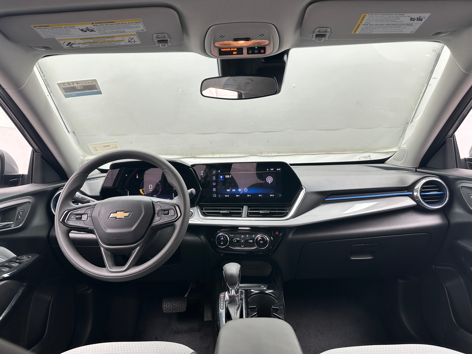 Thumbnail: 2025 Chevrolet Trax - 3