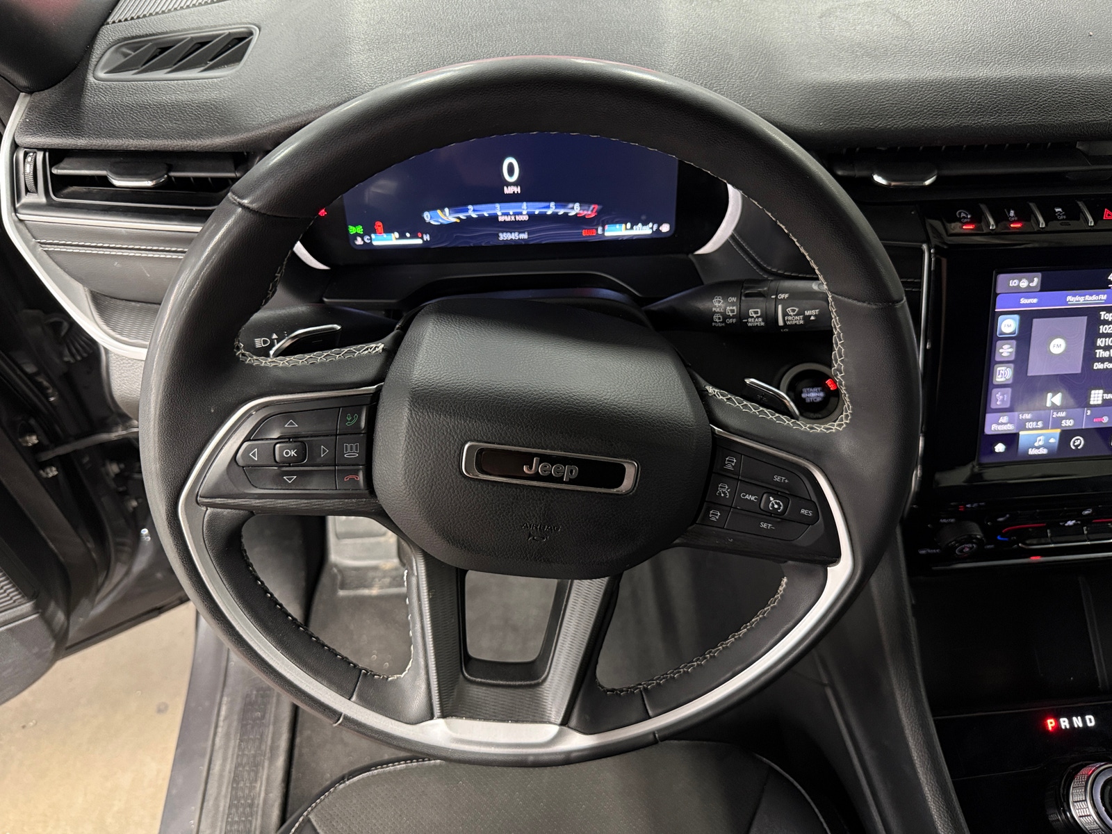 Thumbnail: 2024 Jeep Grand Cherokee L - 4
