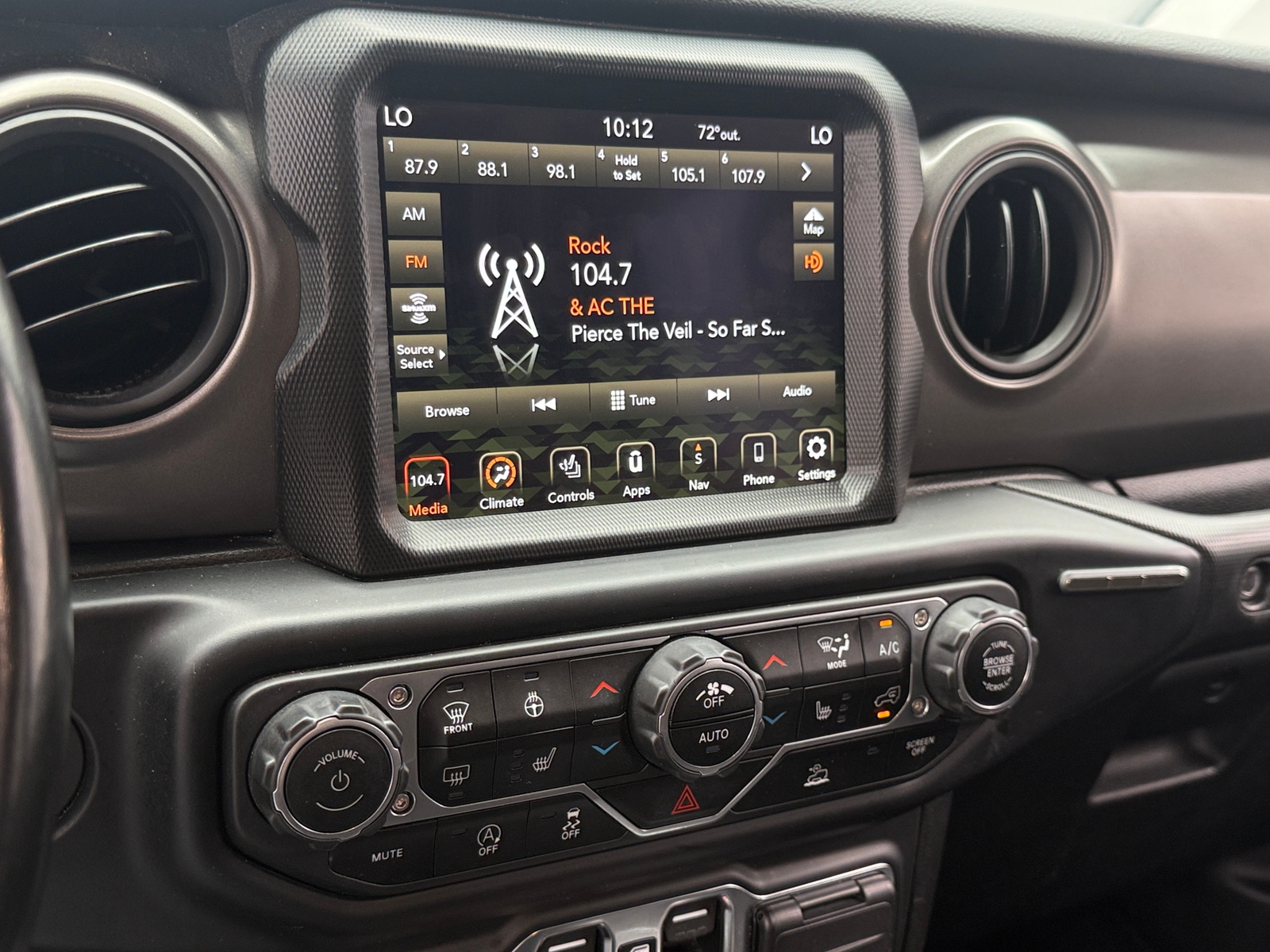 Thumbnail: 2023 Jeep Gladiator - 4