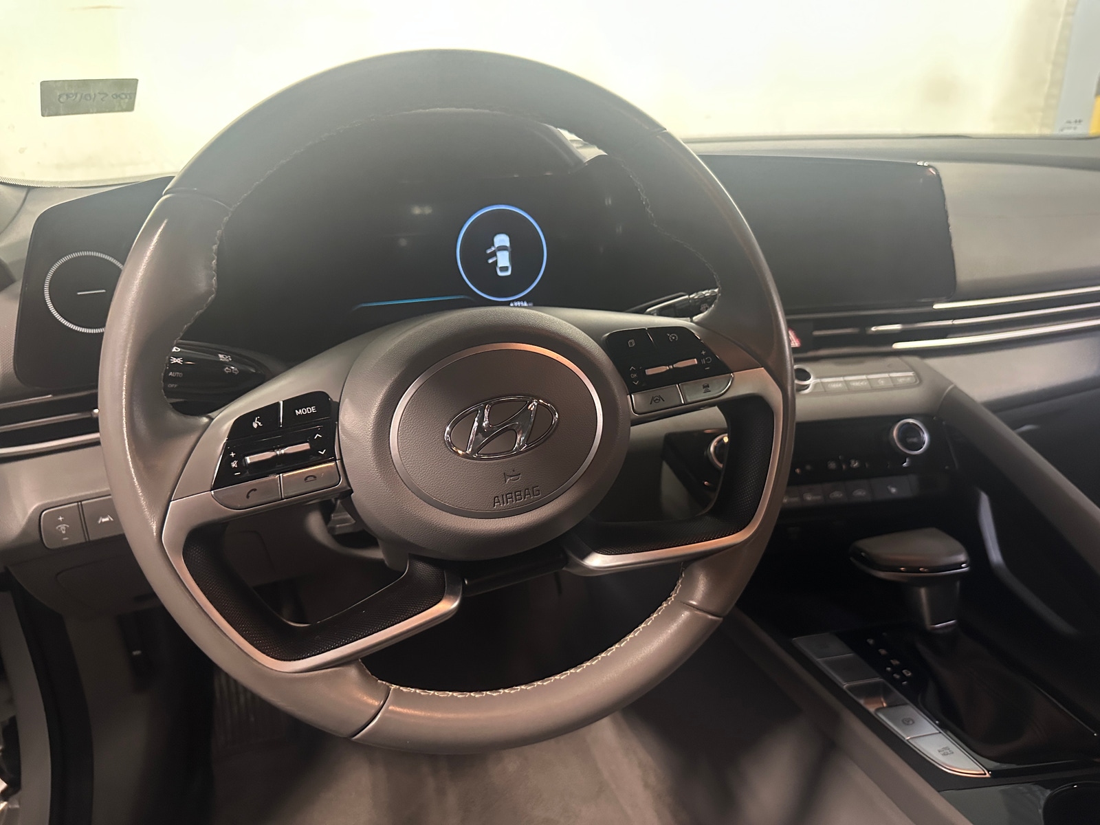 Thumbnail: 2023 Hyundai Elantra - 5