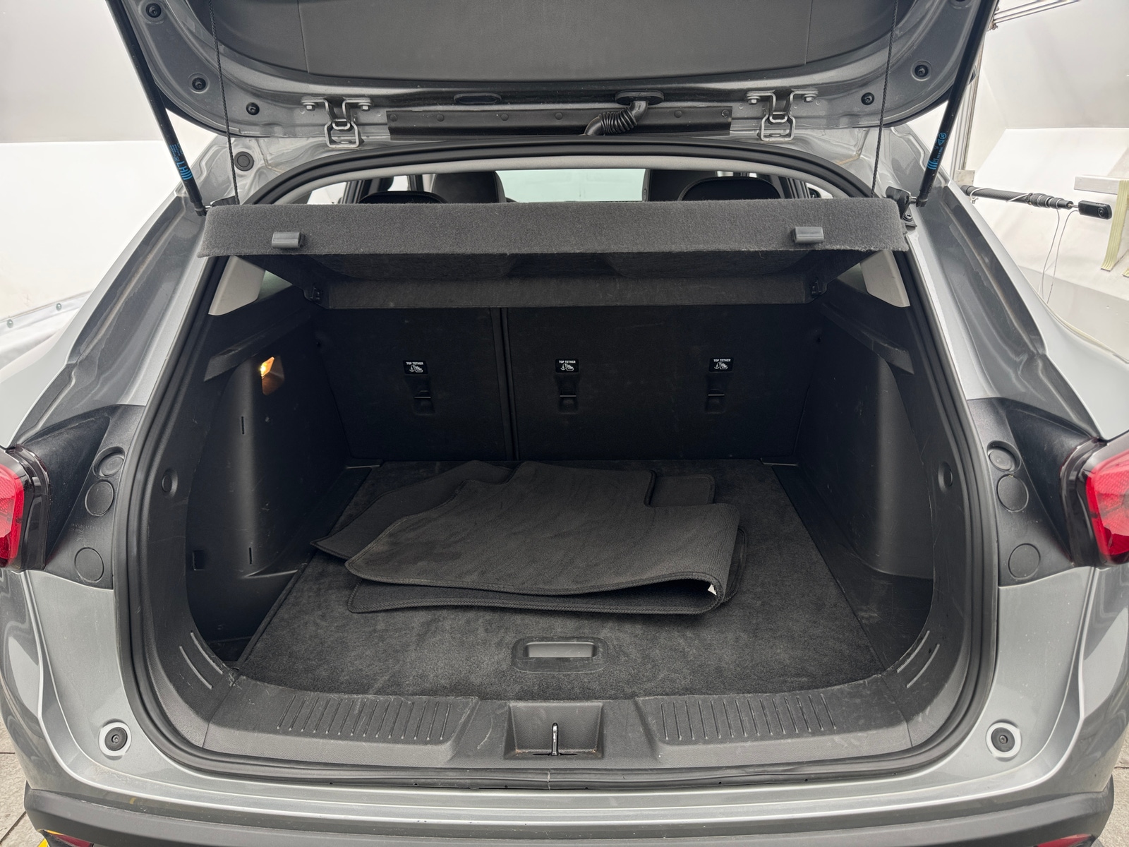 Thumbnail: 2025 Chevrolet Trax - 6