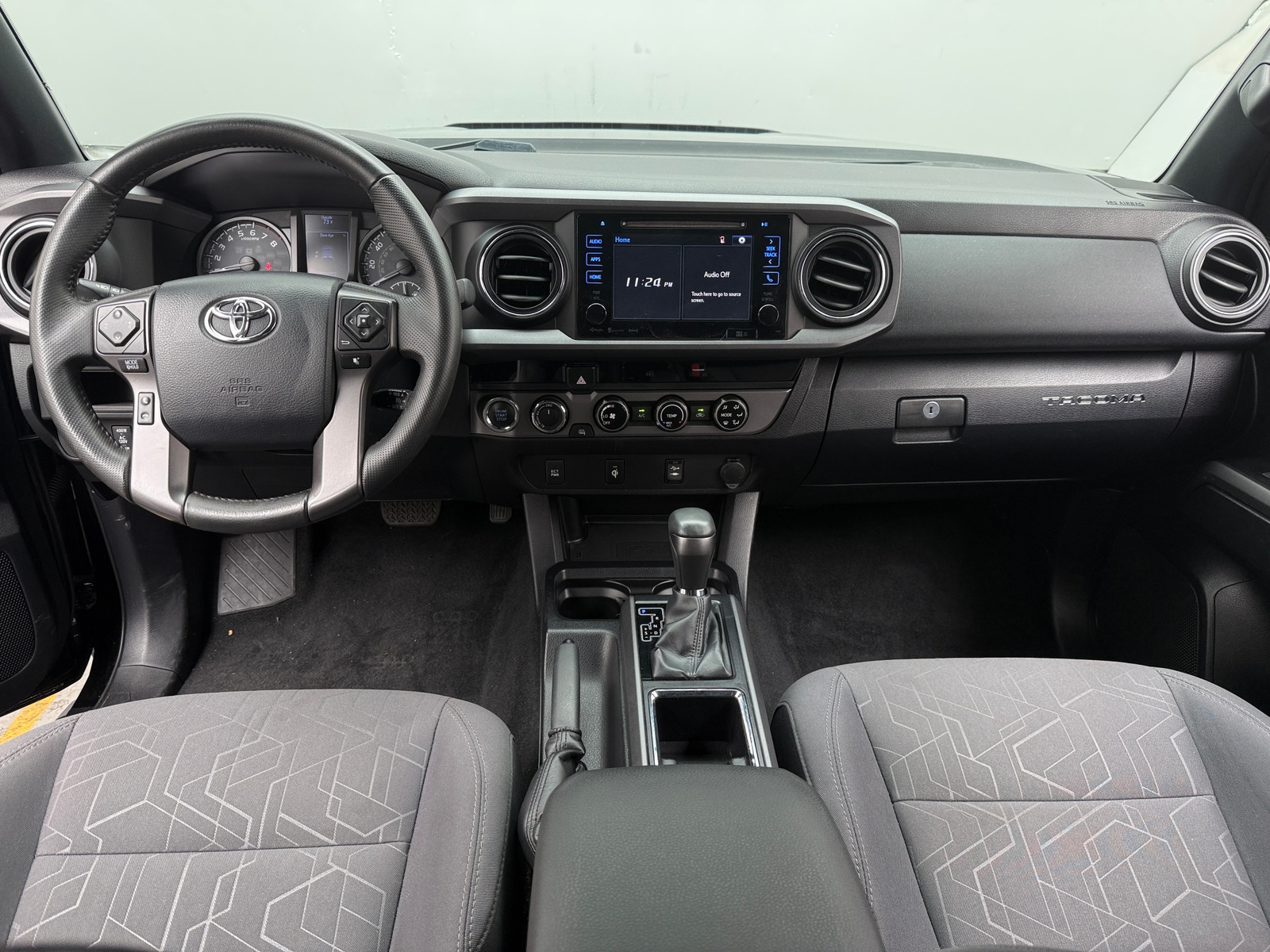 Thumbnail: 2017 Toyota Tacoma - 3