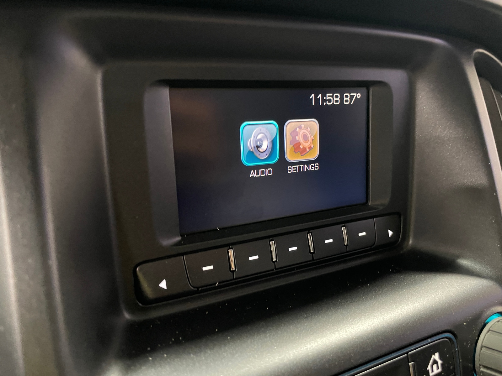 Thumbnail: 2016 Chevrolet Colorado - 4