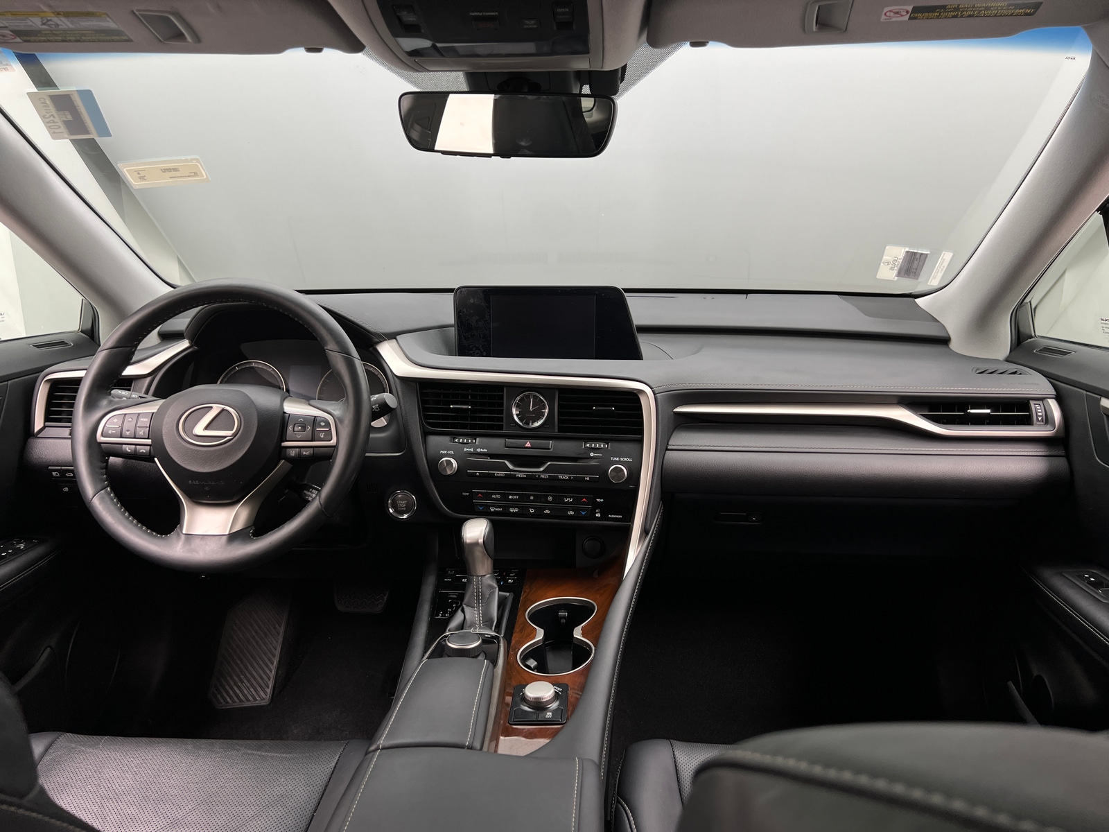Thumbnail: 2017 Lexus RX - 3