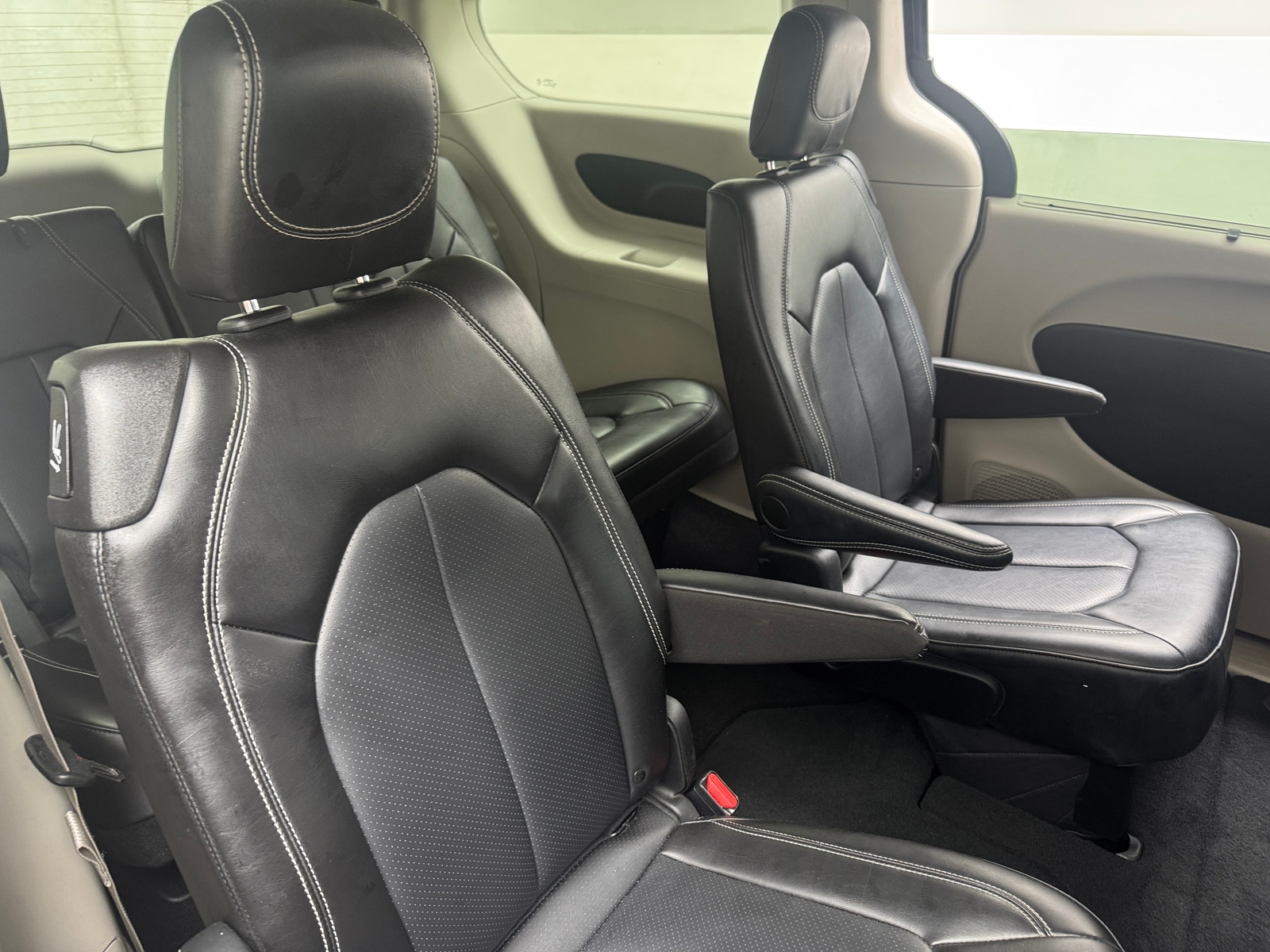 Thumbnail: 2024 Chrysler Pacifica - 5