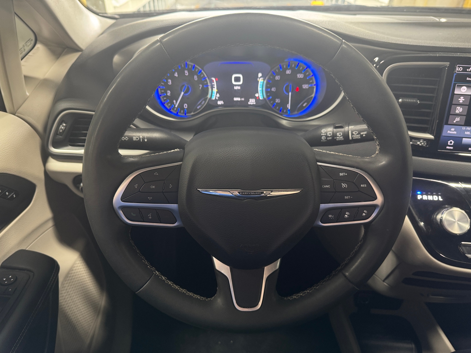 Thumbnail: 2024 Chrysler Pacifica - 4