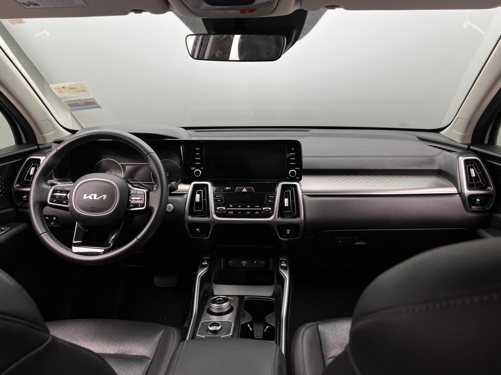 Thumbnail: 2023 Kia Sorento - 2