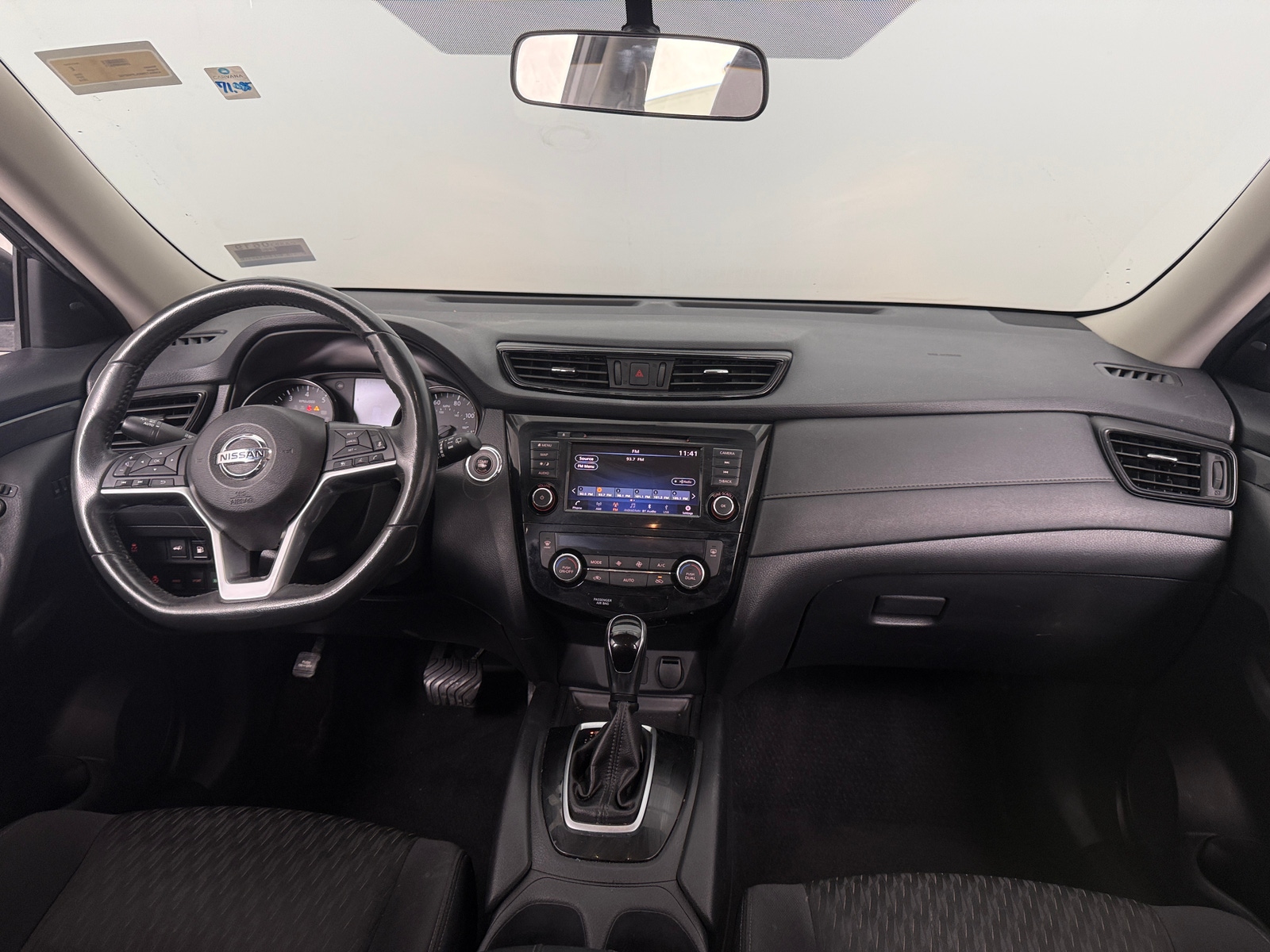 Thumbnail: 2018 Nissan Rogue - 3