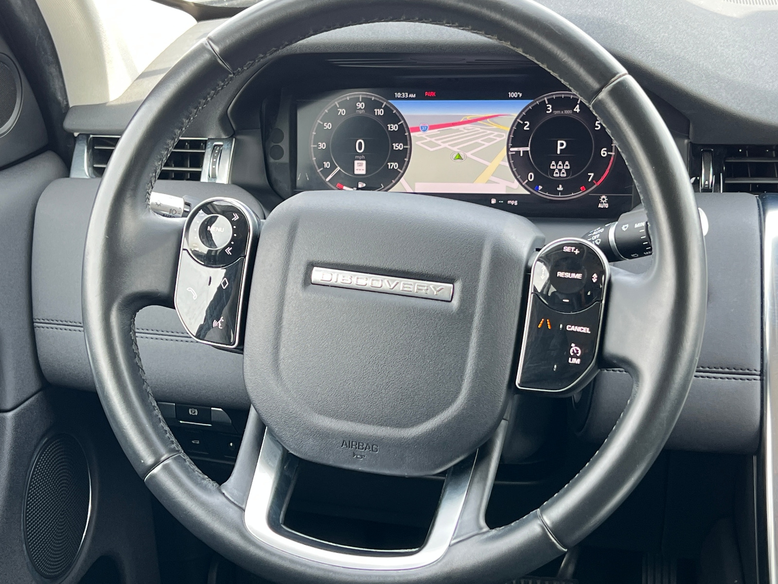 Thumbnail: 2020 Land Rover Discovery Sport - 4