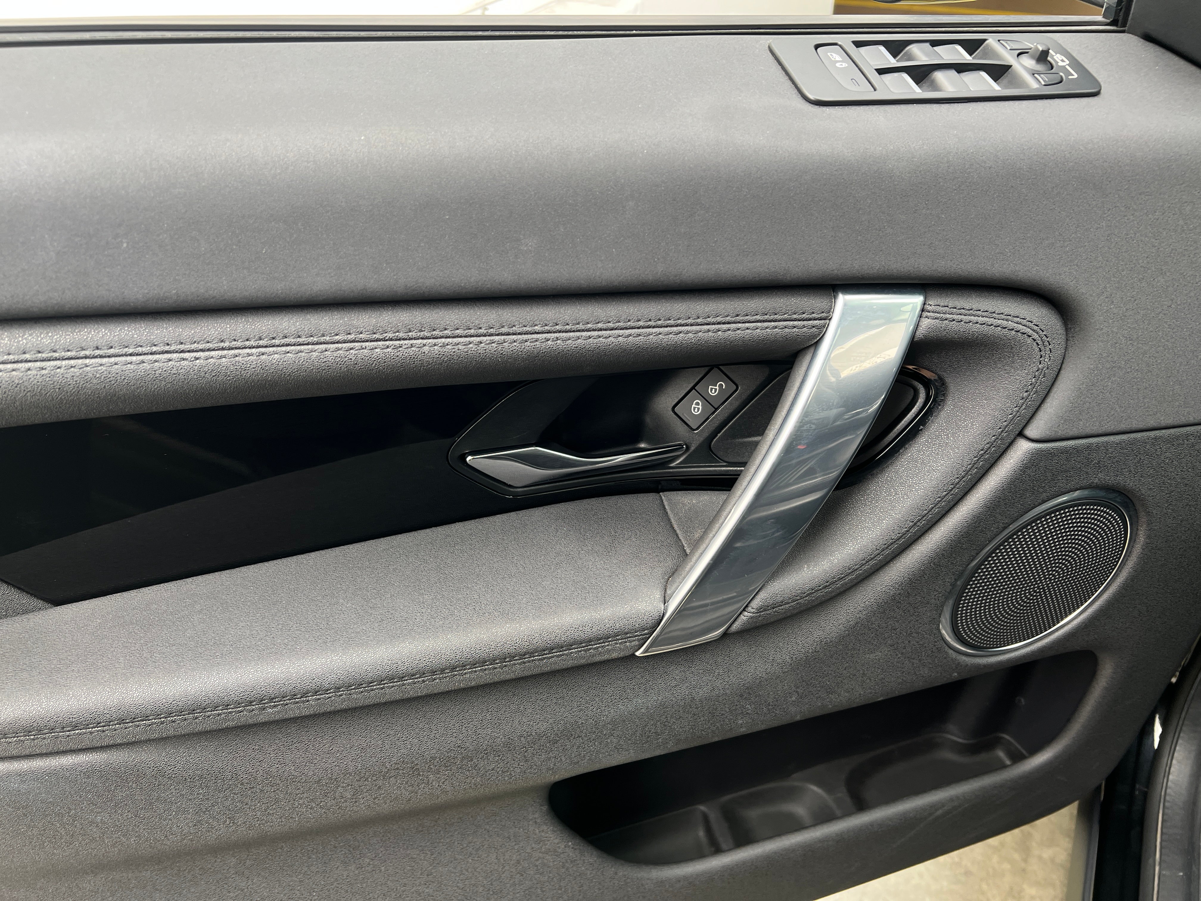2020 Land Rover Discovery Sport
