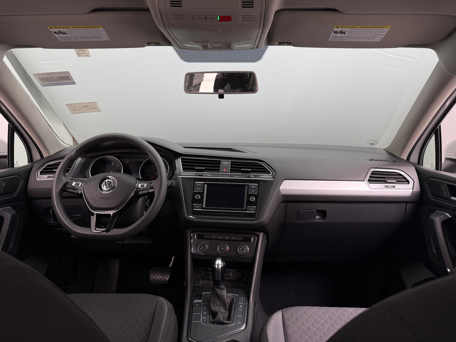 Thumbnail: 2020 Volkswagen Tiguan - 3