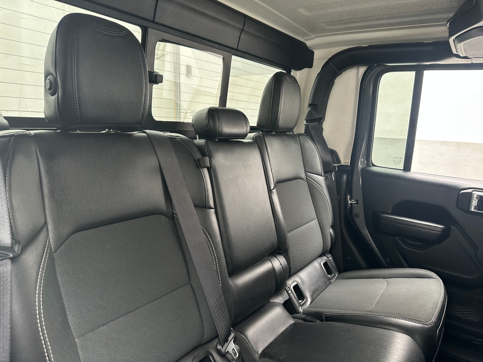 Thumbnail: 2021 Jeep Gladiator - 6