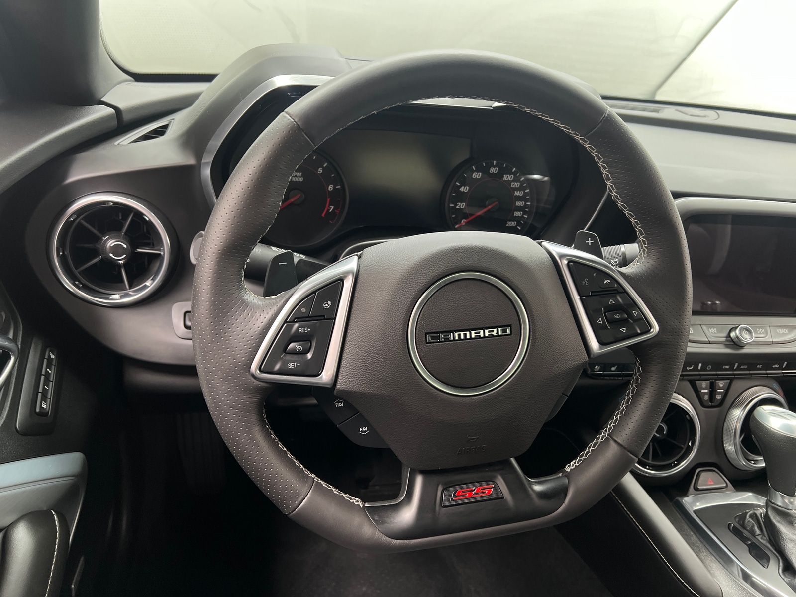 Thumbnail: 2018 Chevrolet Camaro - 4
