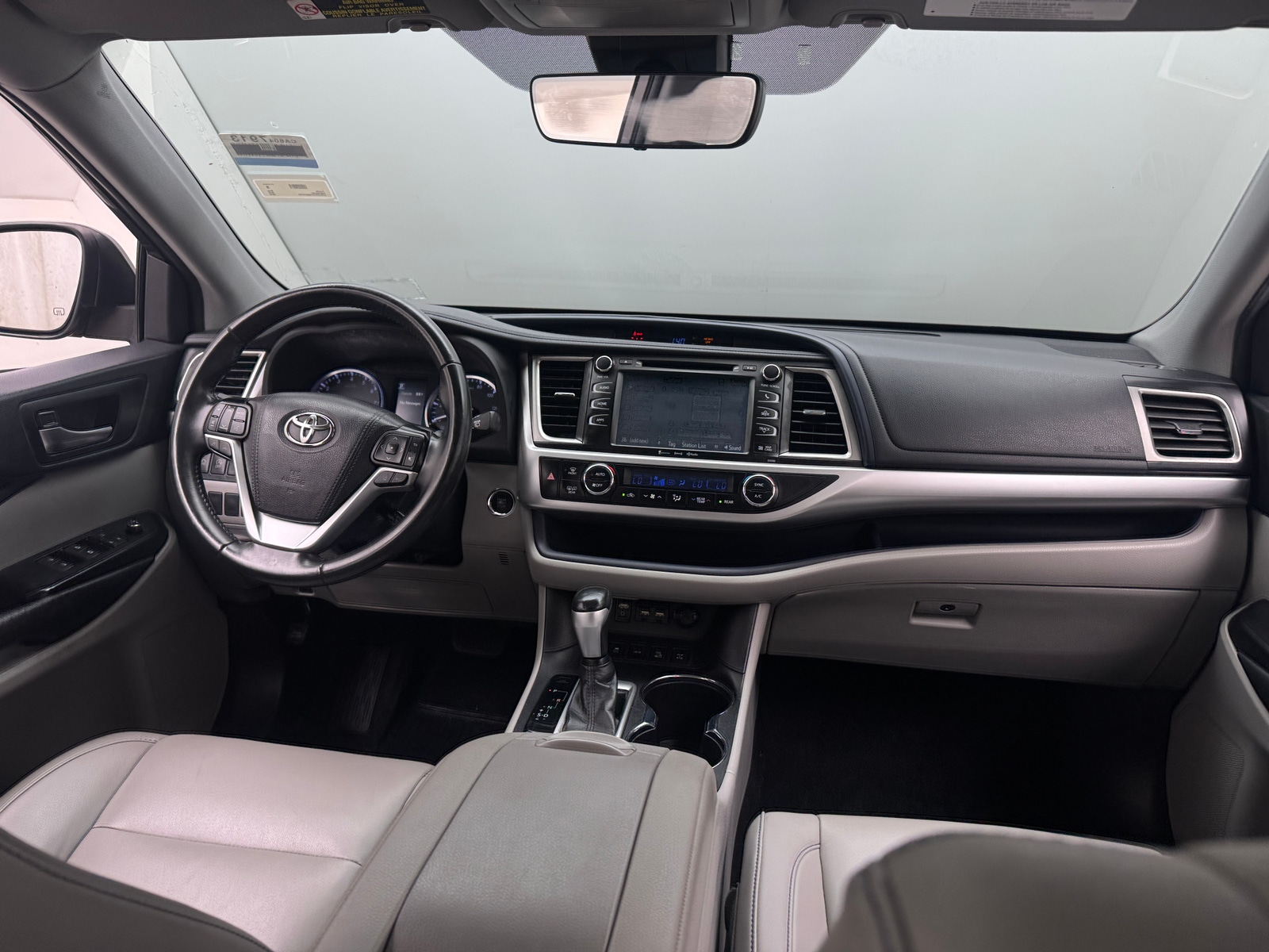 Thumbnail: 2019 Toyota Highlander - 2