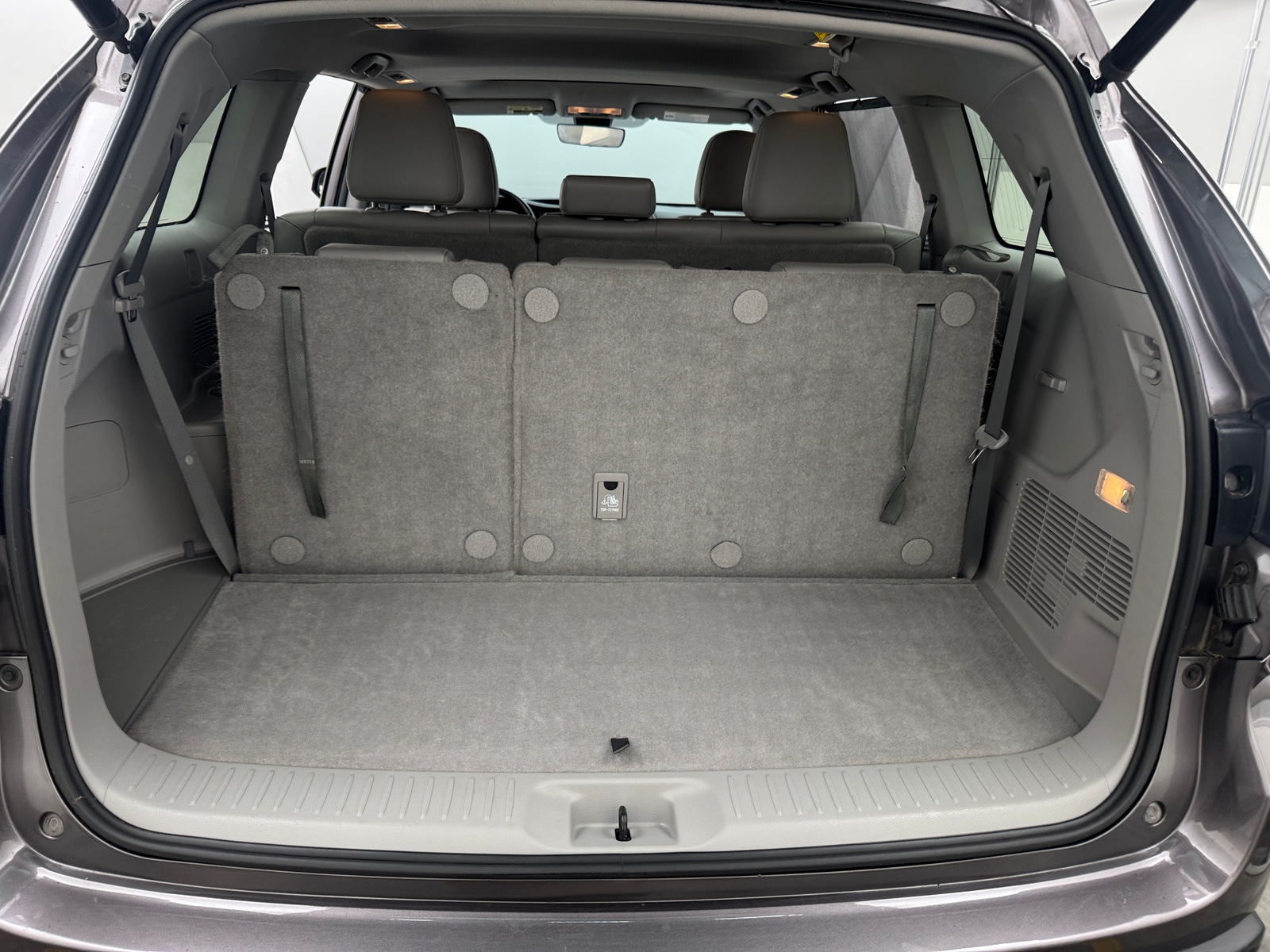 Thumbnail: 2019 Toyota Highlander - 6