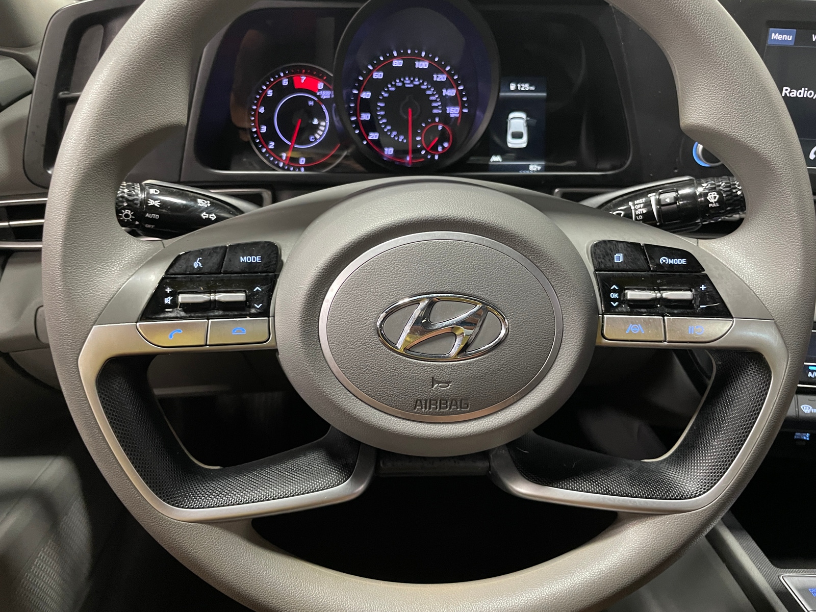Thumbnail: 2023 Hyundai Elantra - 5