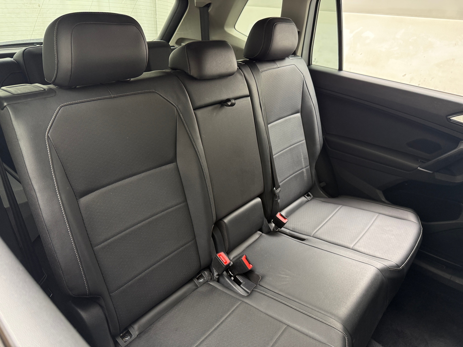 Thumbnail: 2018 Volkswagen Tiguan - 5