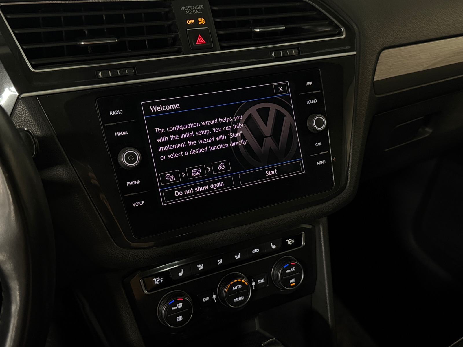 Thumbnail: 2018 Volkswagen Tiguan - 3