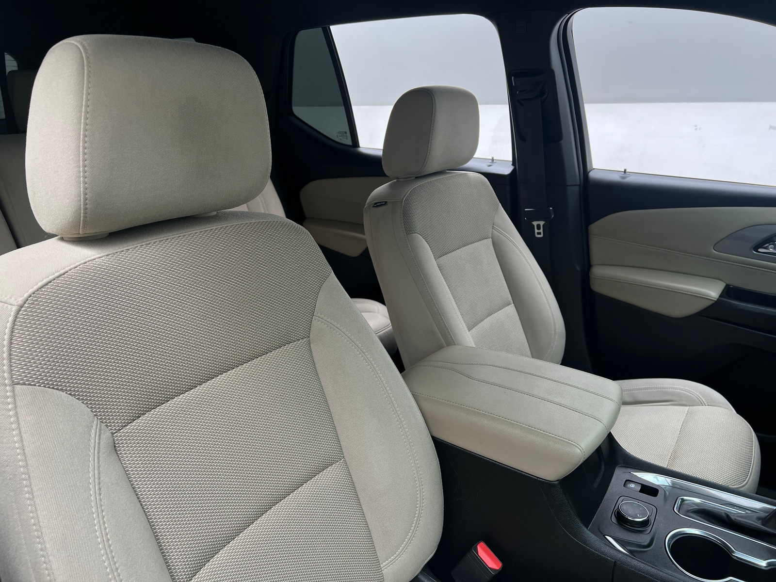 Thumbnail: 2023 Chevrolet Traverse - 2