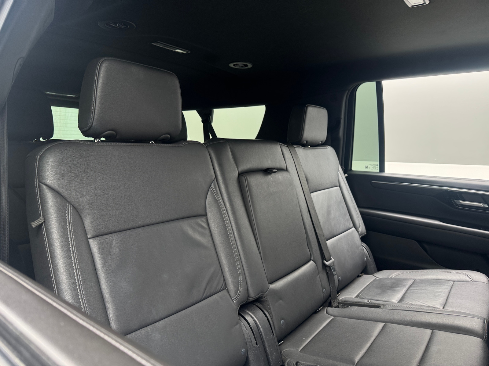 Thumbnail: 2025 Chevrolet Suburban - 5