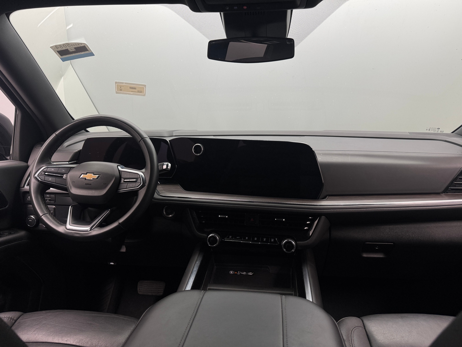 Thumbnail: 2025 Chevrolet Suburban - 2