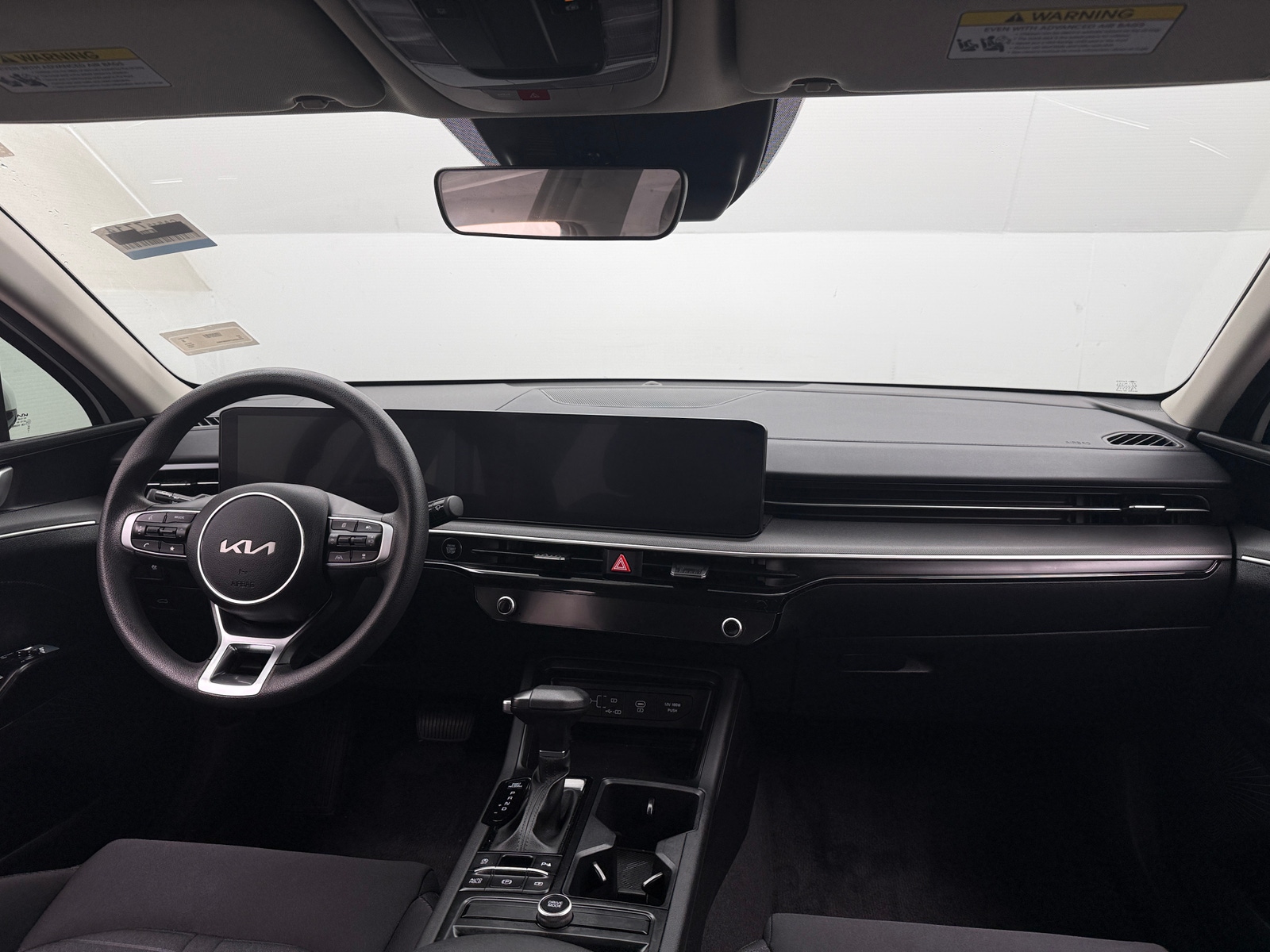 Thumbnail: 2025 Kia K5 - 3