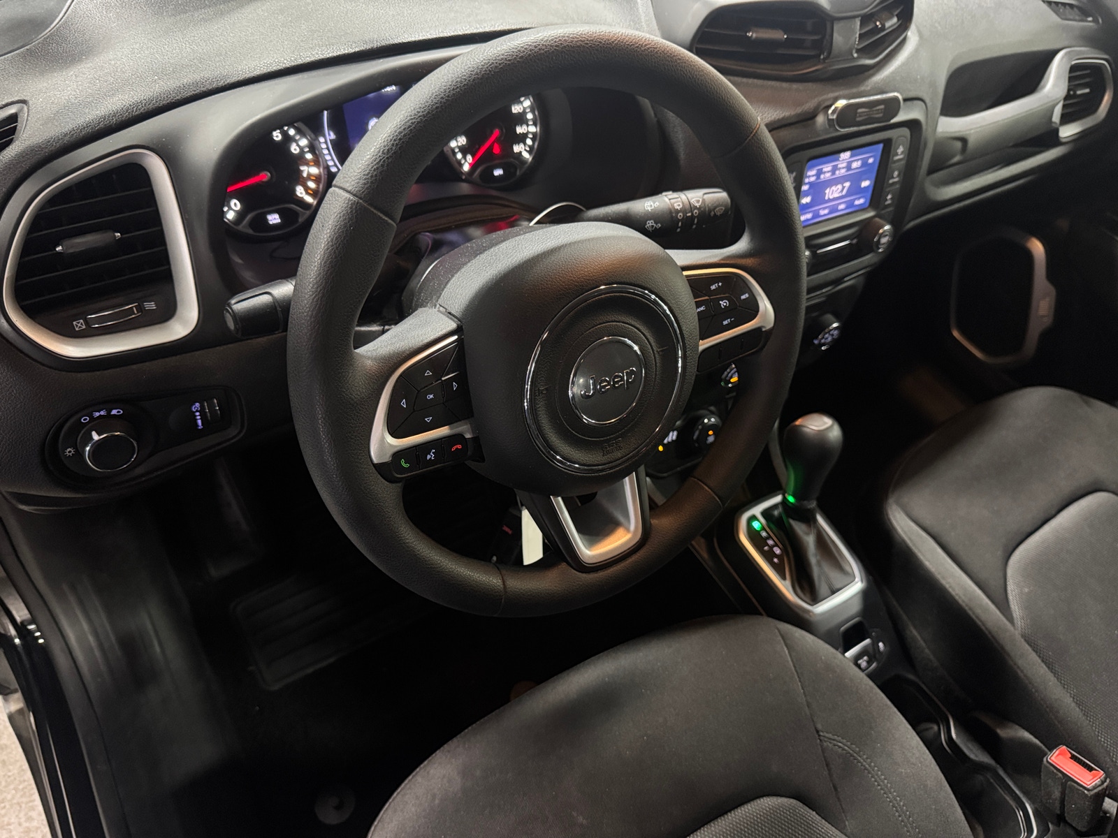 Thumbnail: 2019 Jeep Renegade - 5