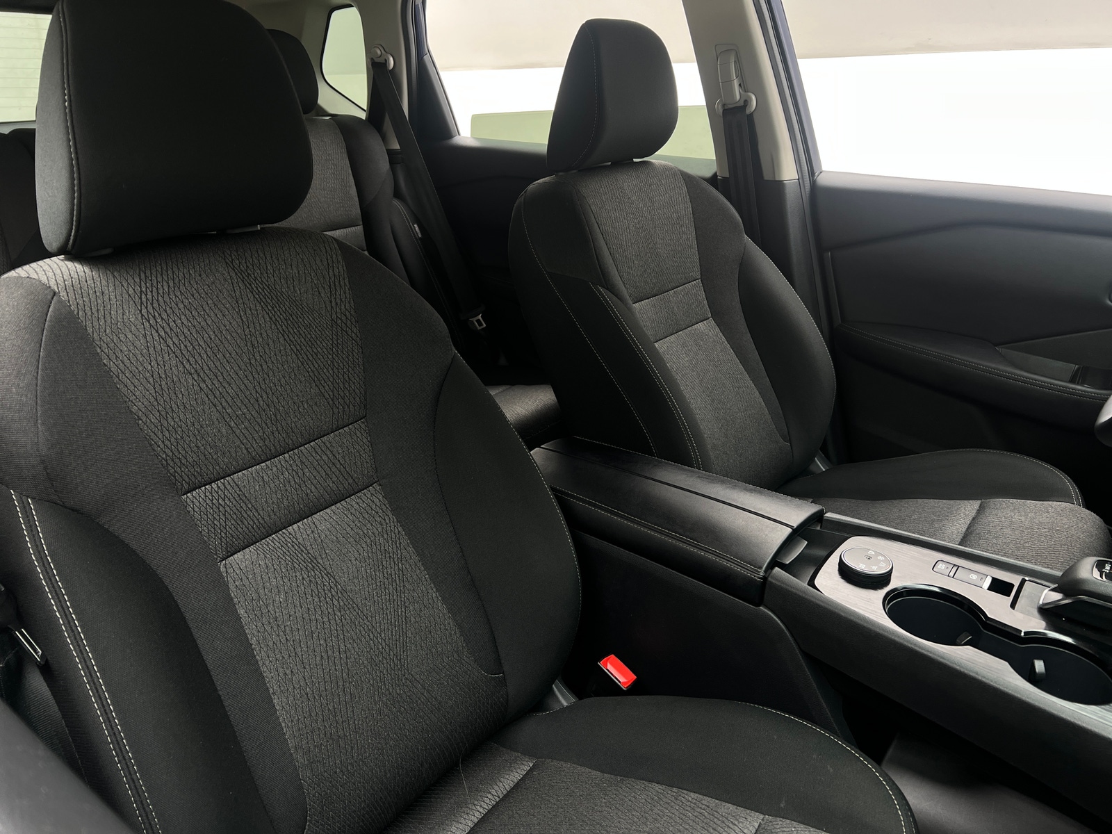Thumbnail: 2025 Nissan Rogue - 2