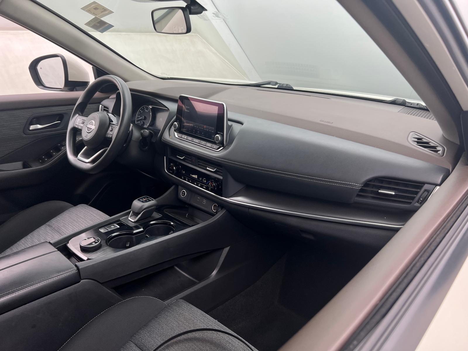 Thumbnail: 2023 Nissan Rogue - 3